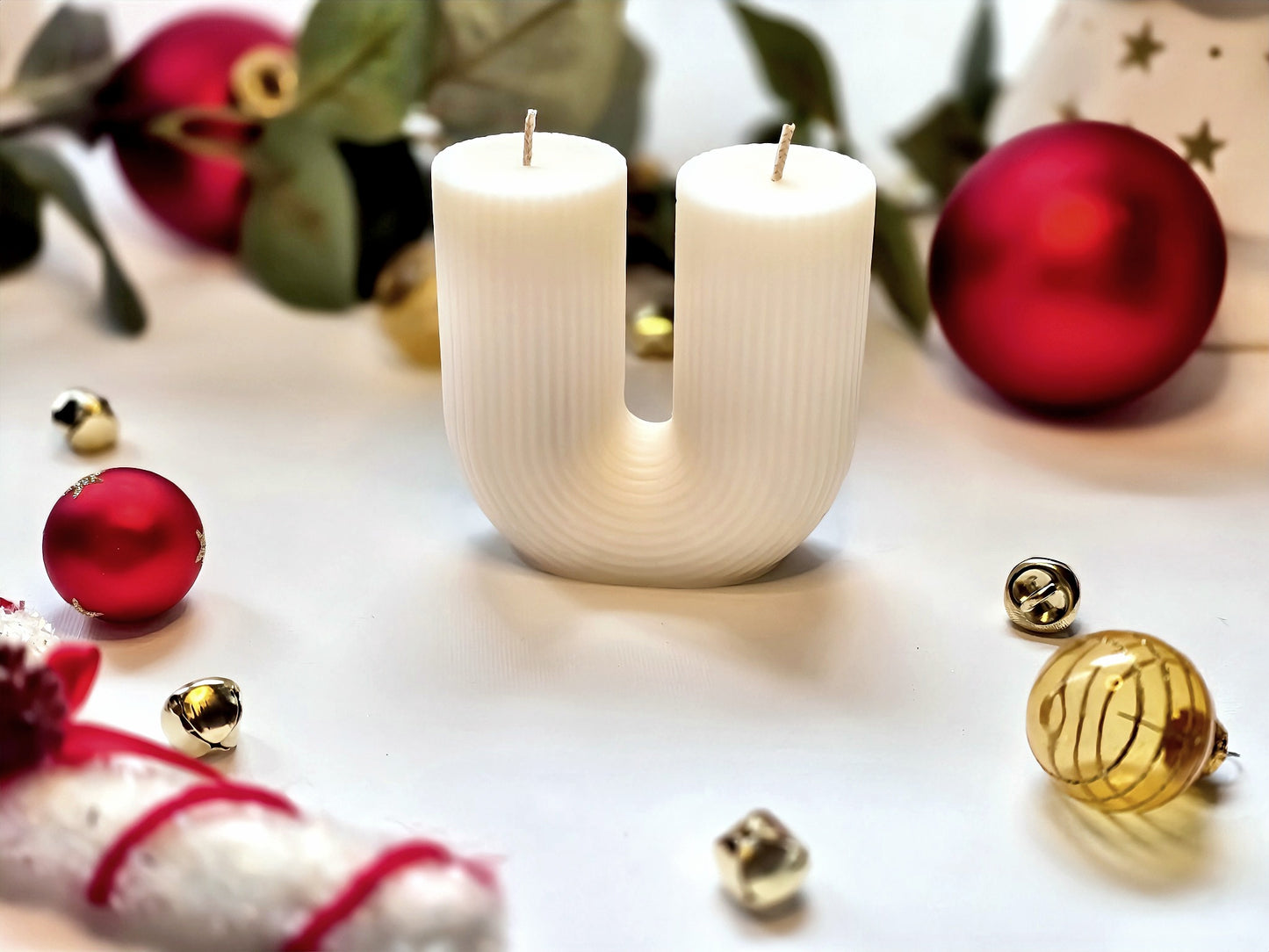 U-shaped candle