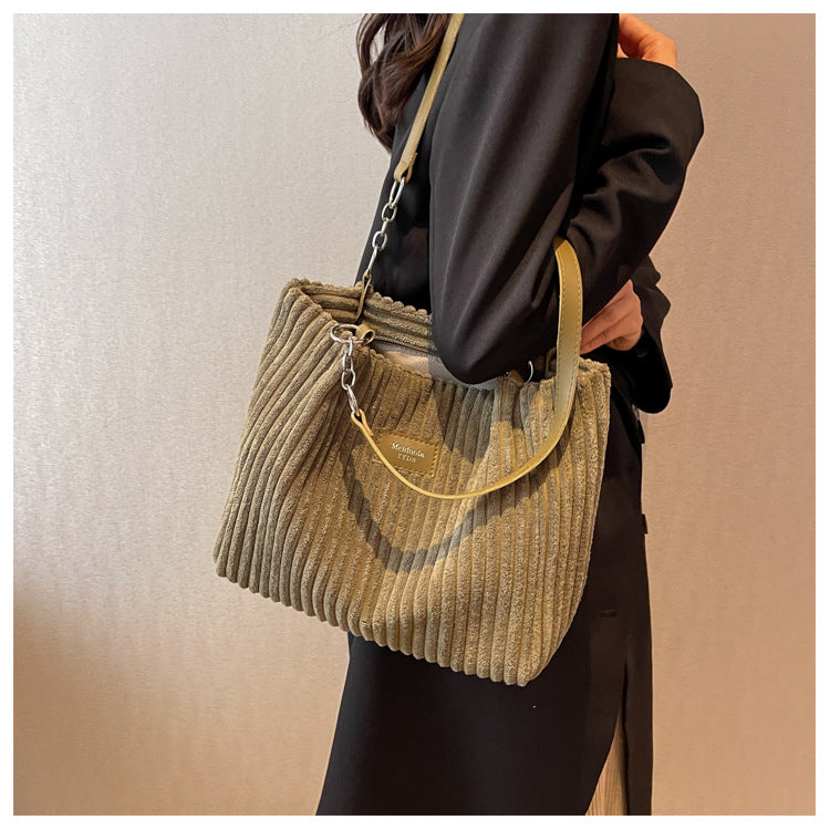 Amelia Sac à Bandoulière en Velours Côtelé - Luxe et Pratique pour Tous les Jours