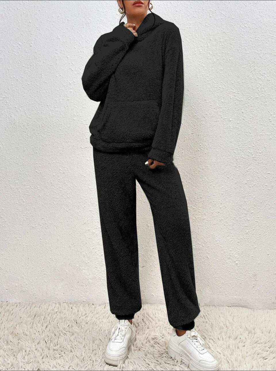 LuxeCuddle Ultra-Confortable Pyjama en Teddy avec Capuche | Offrez-vous un confort et un style inégalés pour la détente à la maison